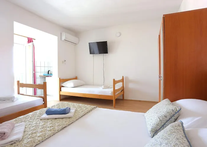 Apartment 2784d Gradac (Split-Dalmatia)